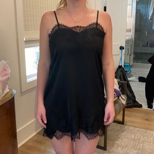 Black FOREVER LOVELY LAYER SLIP‼️SMALL